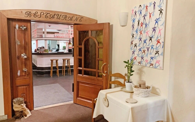 13-5 - One Bedroom