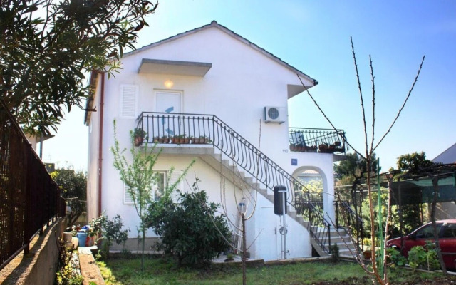 Rosemary - Gorgeous Garden - A1