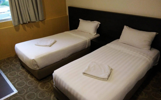 Lucky 11 Hotel