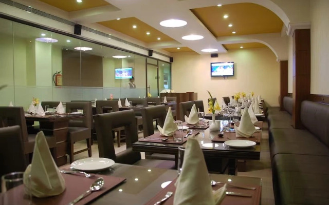 OYO 1721 Hotel Crown Royale