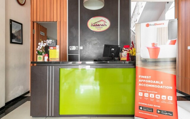 Hasanah Guesthouse by RedDoorz