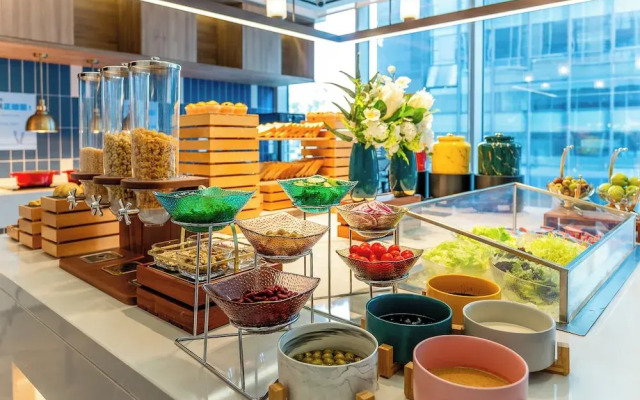 Holiday Inn Express Shenzhen Guangming by IHG