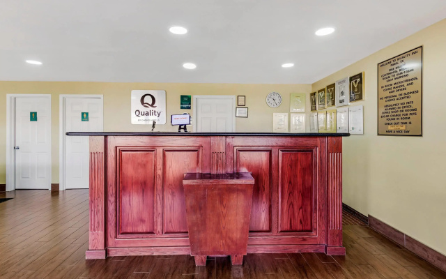 Quality Inn Paris