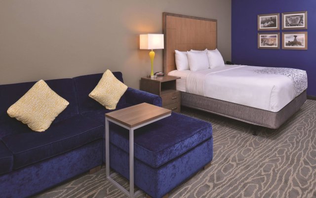 La Quinta Inn & Suites by Wyndham Page at Lake Powell - Image 4