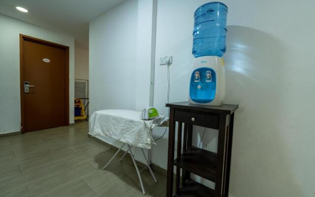 Mary J Hotel Family 10 pax room