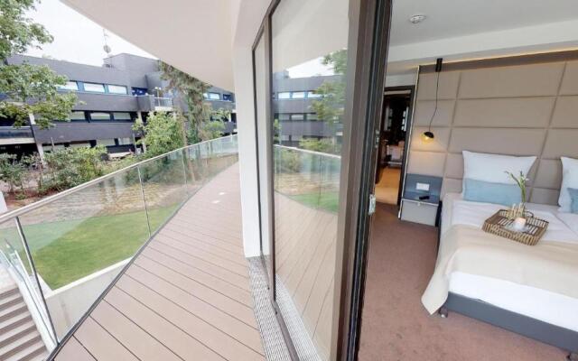 White Pearl Apartment 1.01