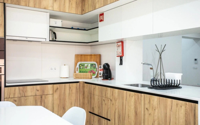 Luxury Picadeiro Apartment by Rent4all