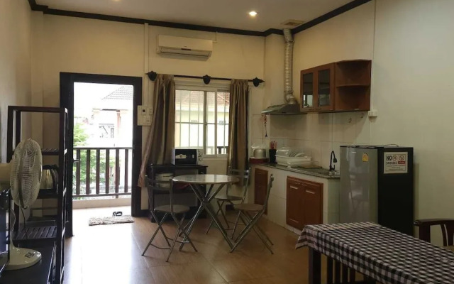 Ali Xayathit Apartment & Hotel