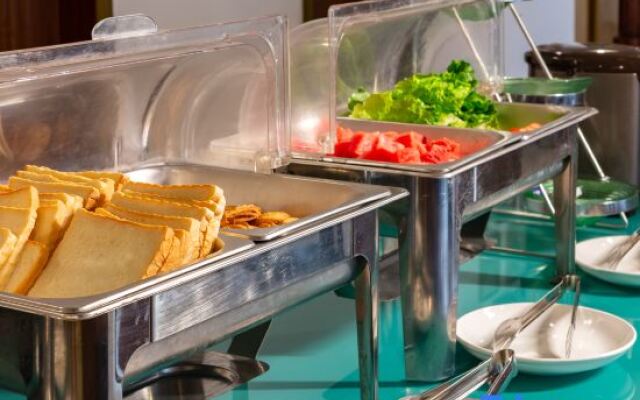 Red Roof Boutique Hotel