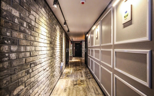 Martin Hotel