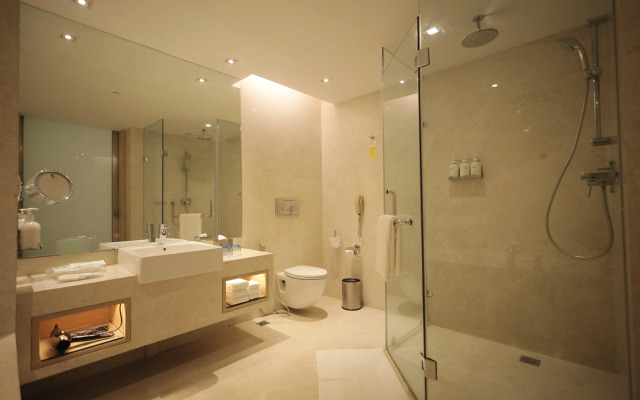 Holiday Inn Mumbai International Airport by IHG