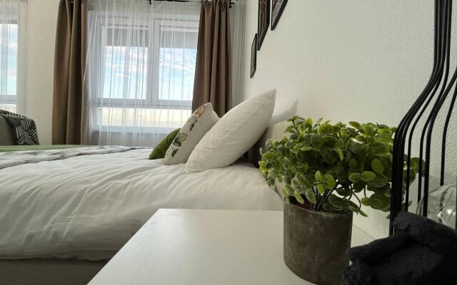 Happy People на шоссе Пригородное