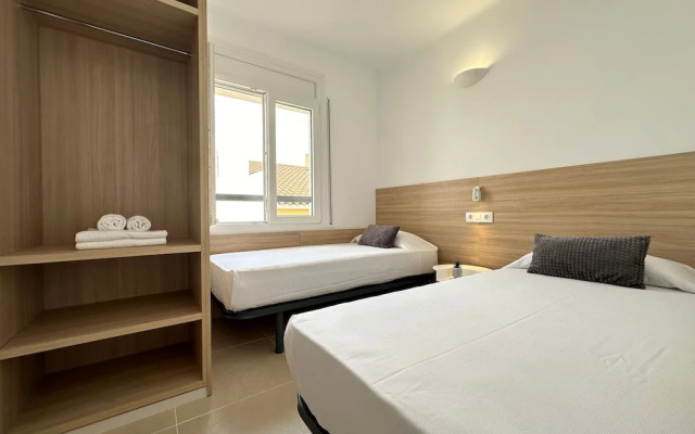 Arago 272 in Roses With 2 Bedrooms and 2 Bathrooms