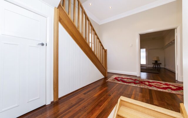 Inner Western Suburbs Retreat