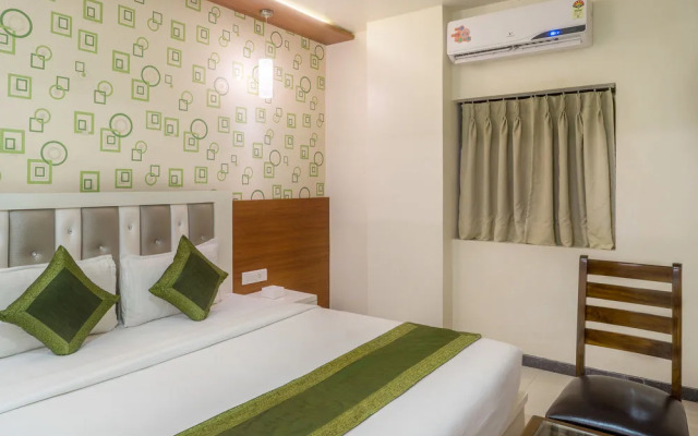 OYO 6832 Hotel 7 CEPL