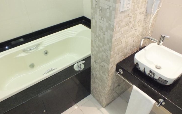 JB Palace Hotel