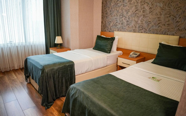Park Square Hotel