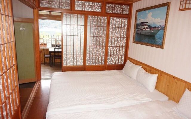 Lakeside B&B