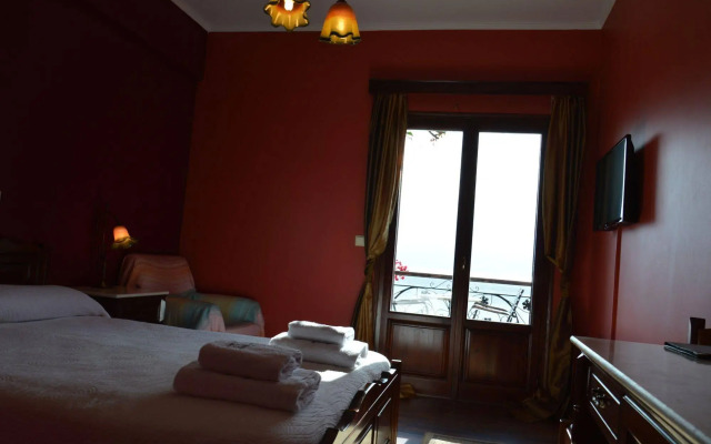 Ilion Hotel