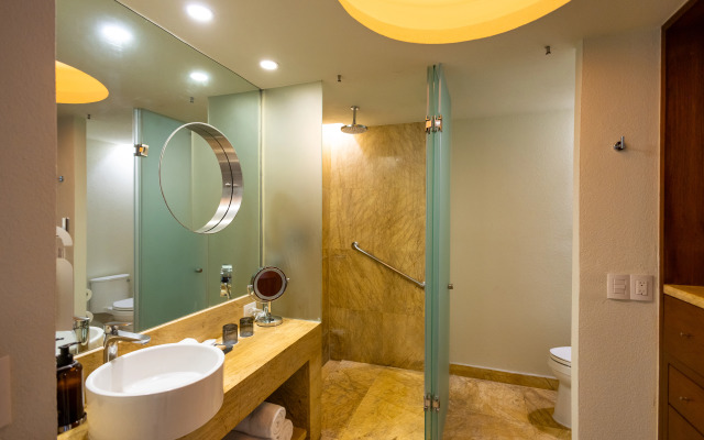 Camino Real Monterrey