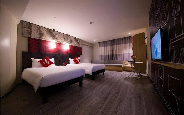 Ibis Hotel (Guangzhou Yuexiu Park Subway Station)