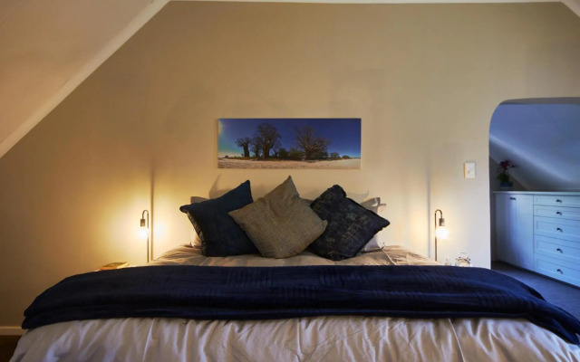 Luxurious & centrally located home away from home