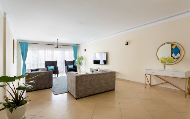 Westlands View Luxury Apartment by Edmor Suites
