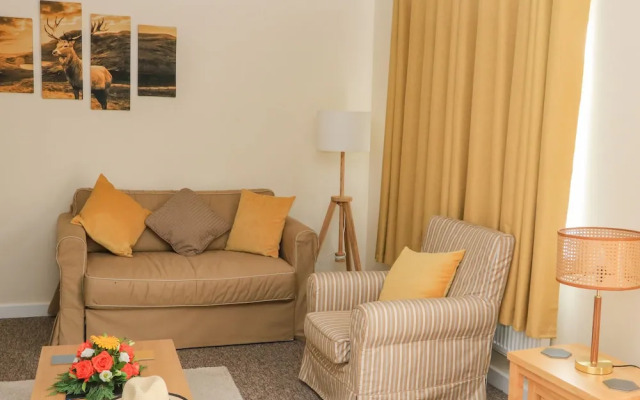 Sawtons Cottage 1