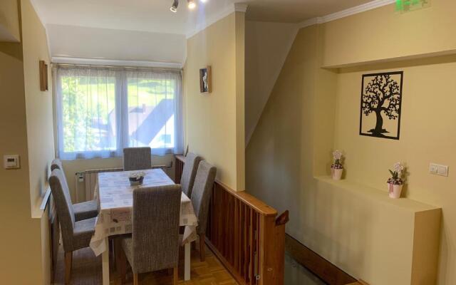 Kirschbaum Apartment