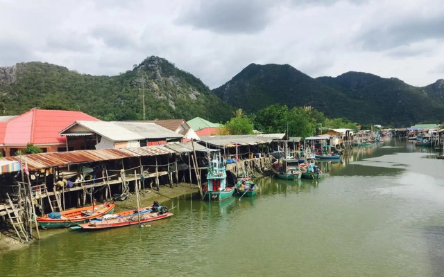Samroiyod Beach Resort