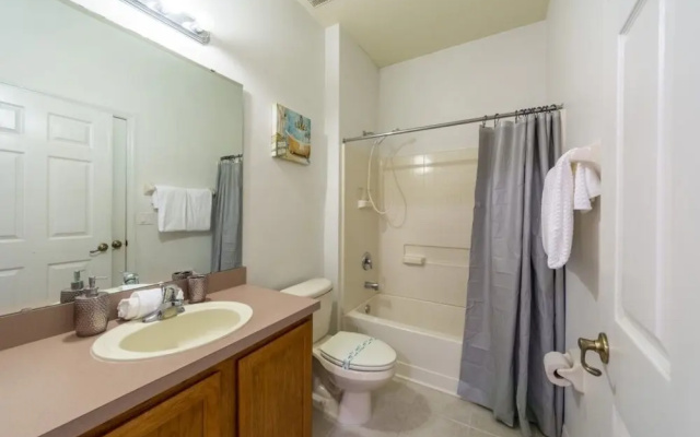 Pet Friendly & Beautifully Furnished! 4 Bedroom Home