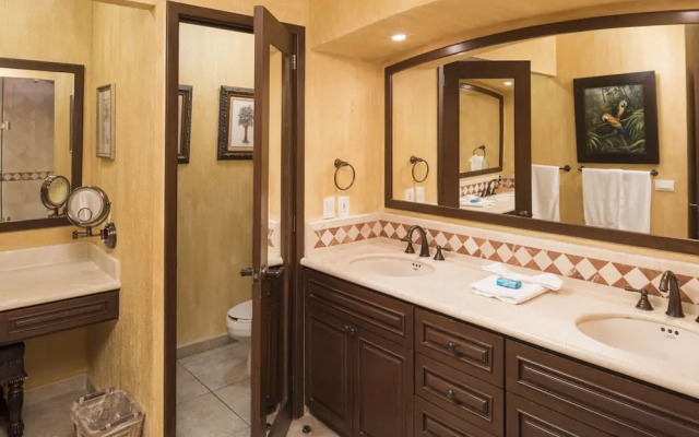 Sonoran Sky 4BR Penthouse SKY 1510 by Casago