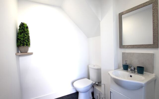 Fabrik Apartments - Station Road