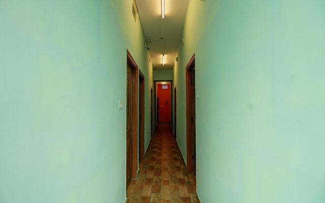 OYO 15392 Sri Sai Guru Comforts