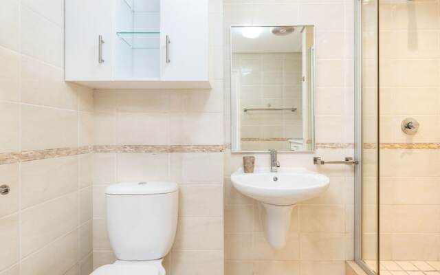 Seaside Village E21 by CTHA