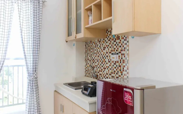 Simple and Cozy Living Studio Room at Bassura City Apartment