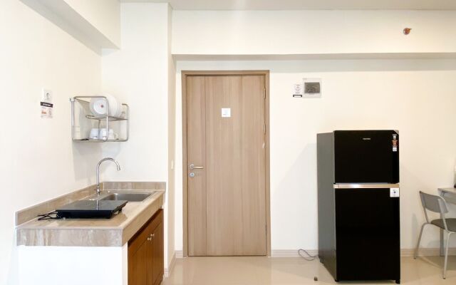 Cozy Living And Modern Look 2Br At Meikarta Apartment
