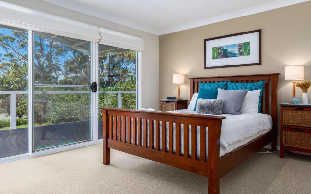 Akarana Beach House :: Jervis Bay Rentals