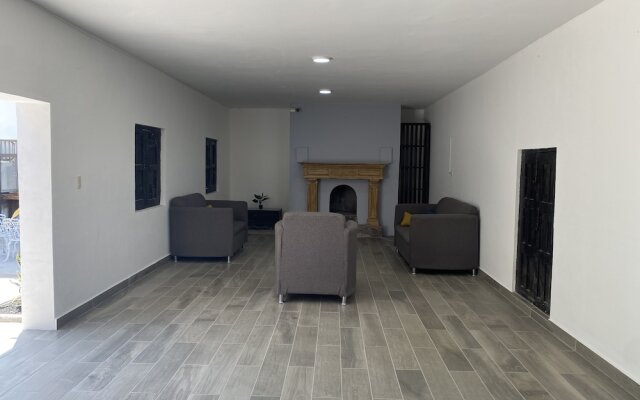 OYO Hotel Villas De San Miguel Media Luna