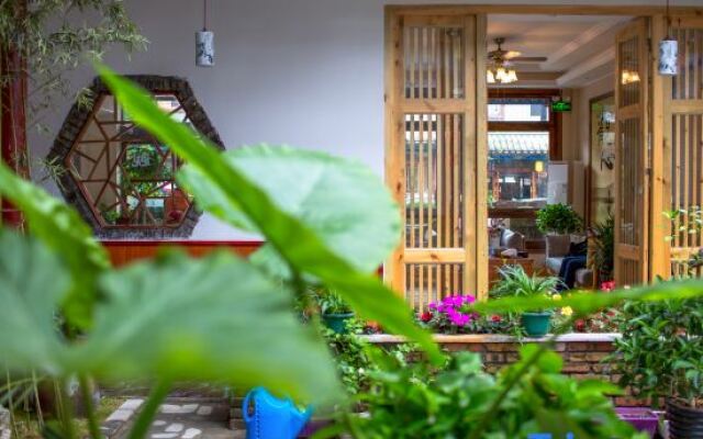 Meeting Inn (Libo Ancient Town Shop)