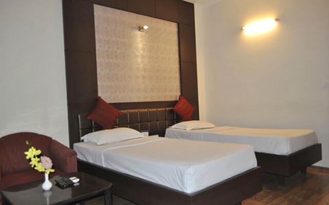 Starihotels Cantt Varanasi