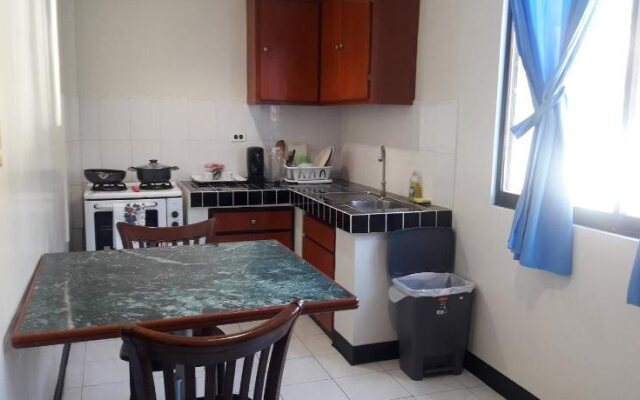 S & C Hotel Suites And Apartments