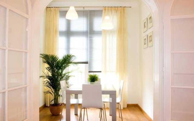 Feelathome Gran Via Apartment