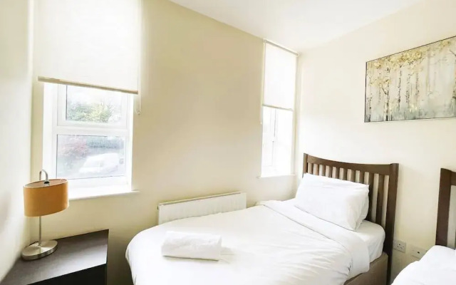Golden Heights 7