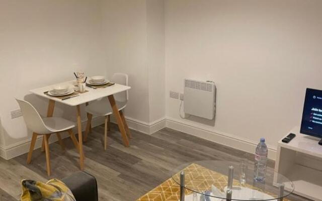 #0310 - Lovely 1 Bedroom apartment - Free parking