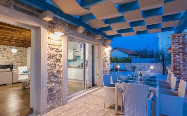 Modern Villa in Sukosan With Private Swimming Pool