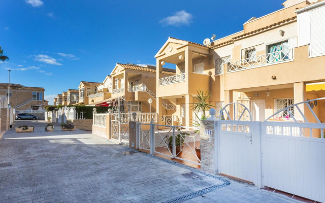 Tara 2 bed Townhouse in Torrevieja