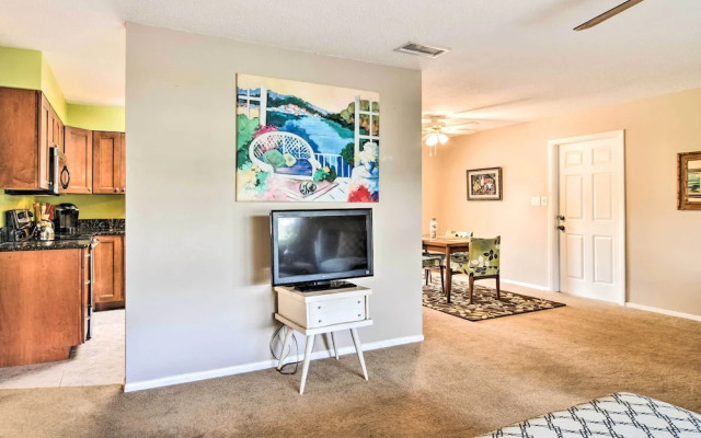 Snowbird Sanctuary w/ Covered Patio in Bradenton