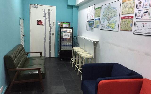 Burrow Hostel @ Pagoda