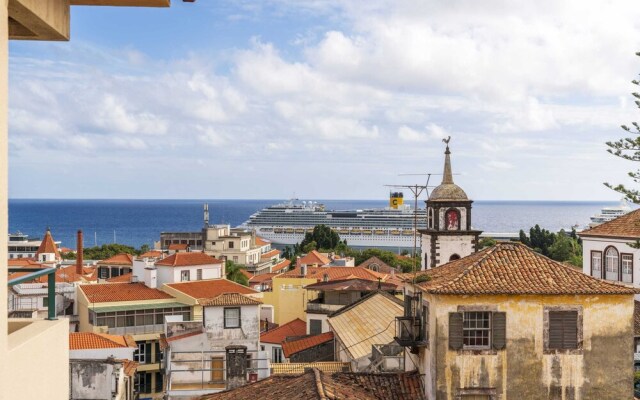 In the City Centre, sea View - Casa Santa Clara